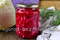 маринованная капуста со свеклой и морковью