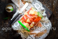 помидоры с яблоками