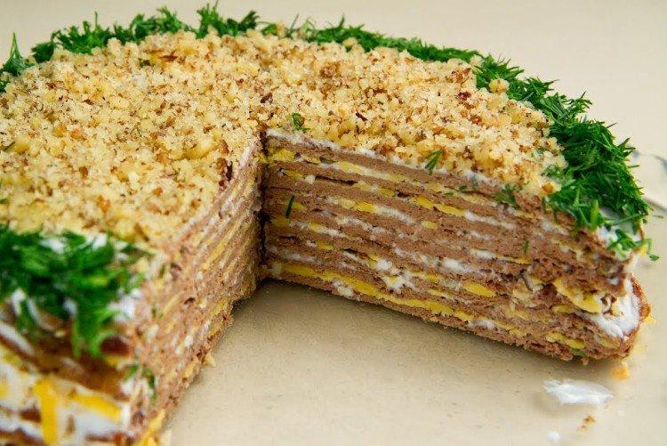 Печеночный торт с грецкими орехами, черносливом и курагой